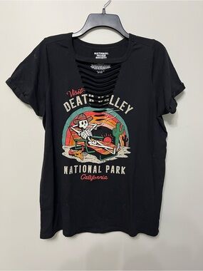Torrid National Parks Society Death Valley Distressed Neck Tee Black [Size 0]
